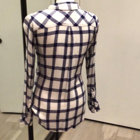 Rails Top - Picture 2 of 3